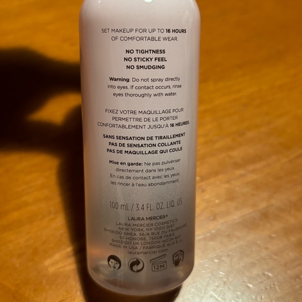Laura Mercier Translucent Pure Setting Spray - Picture 9 of 15